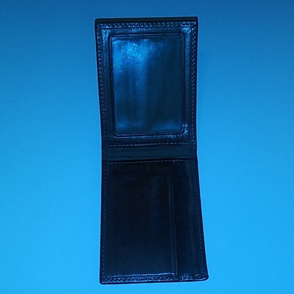 Wallet - Picture 3 of 3